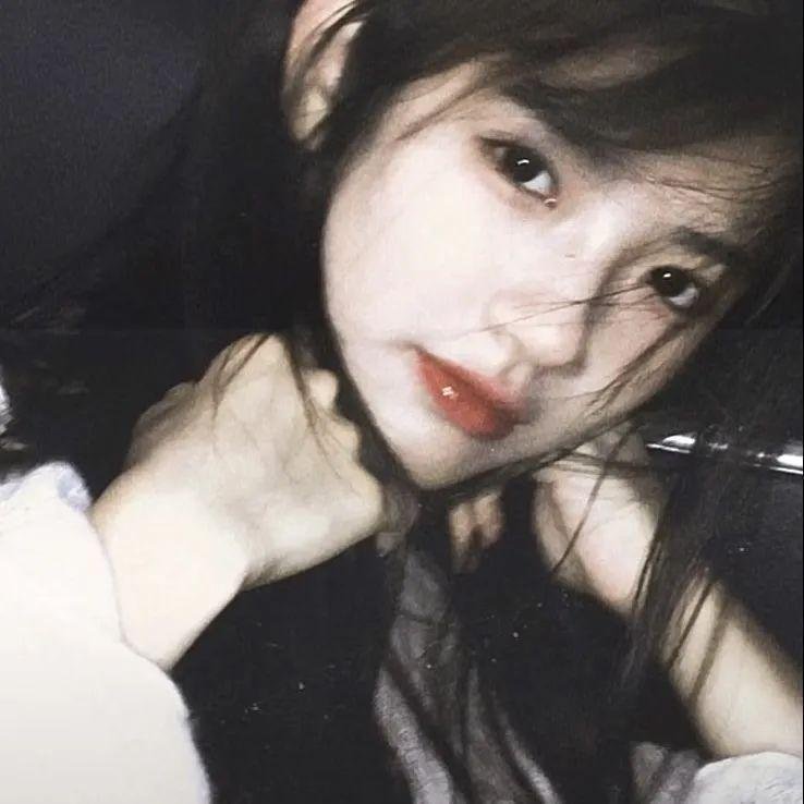 雨中的秋城